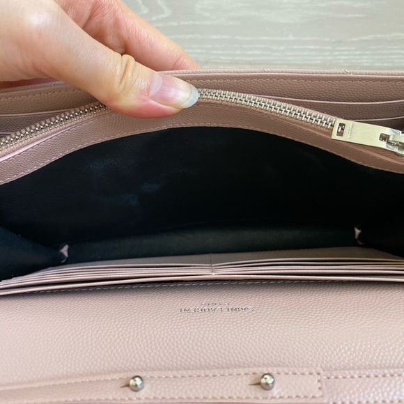 YSL Saint Laurent Monogram Wallet on Chain WOC - Picture 7 of 7